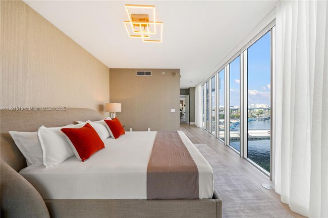 APT-803 - 185 Sw 7 Th St, Condo with 2 bedrooms, 3 bathrooms and null parking in Miami FL | Image 12