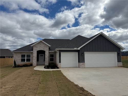 130 N Bloodhound Ave, Farmington, AR, 72730-3196 | Card Image