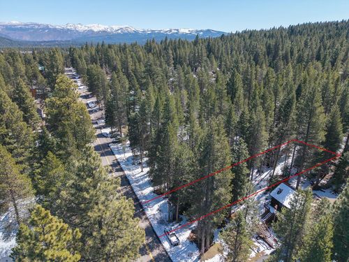 10489 E Alder Creek Rd, Truckee, CA, 96161-2529 | Card Image