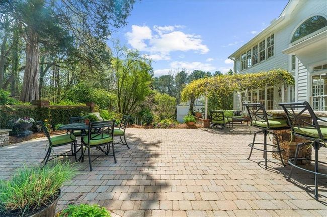 4635 High Point Rd, House other with 6 bedrooms, 4 bathrooms and null parking in Sandy Springs GA | Image 4