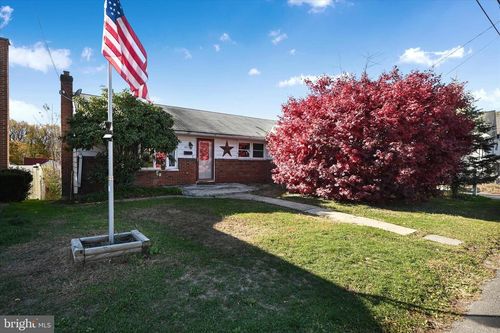 310 S Nice St, FRACKVILLE, PA, 17931-2111 | Card Image