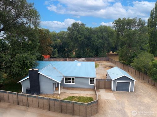 89 Chesaw Rd, Oroville, WA, 98844-9674 | Card Image