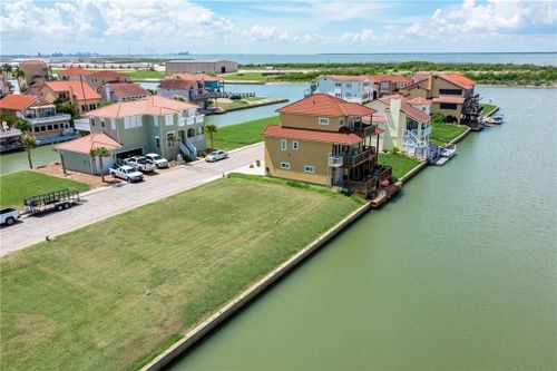 710 Kings Point Harbor, Corpus Christi, TX, 78402 | Card Image