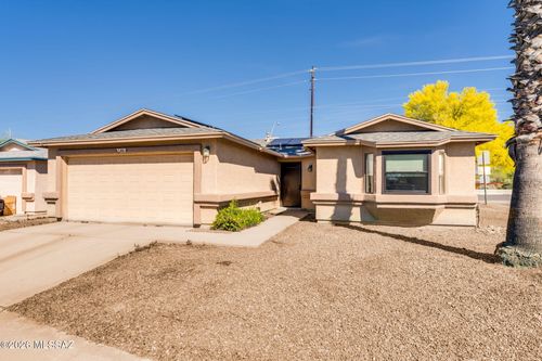 661 S Granite Falls Drive, Tucson, AZ, 85748 | Card Image