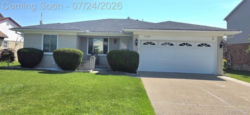 40732 Gulliver Dr, Sterling Heights, MI, 48310-1738 | Card Image
