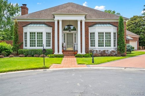 1009 Bramley Lane, St Louis, MO, 63117 | Card Image