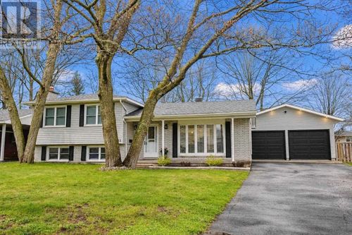 153 Plaintree Dr, Sault Ste. Marie, ON, P6B5G9 | Card Image