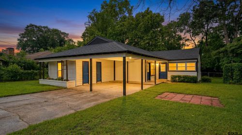 611 Hickory, Hughes Springs, TX, 75656-2014 | Card Image