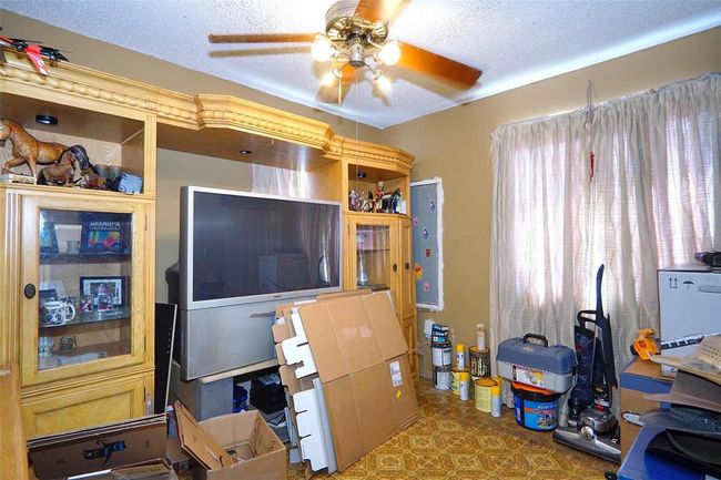 6812 E 21 St Ave, House other with 2 bedrooms, 1 bathrooms and null parking in TAMPA FL | Image 8