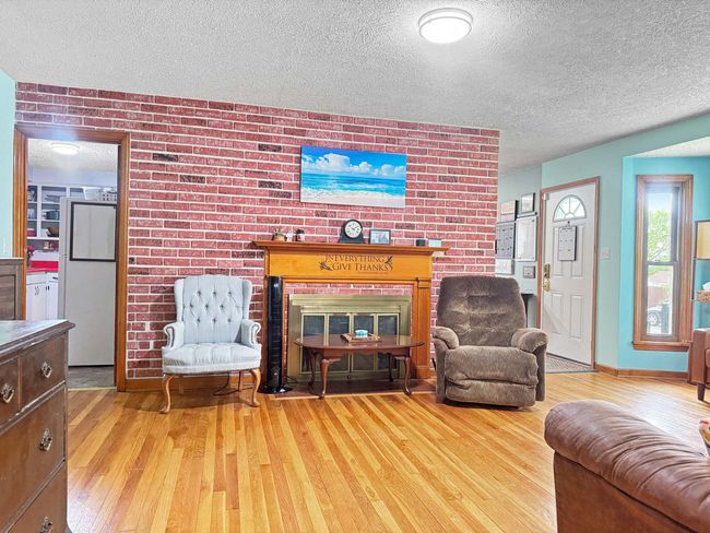 Living Room | Image 9