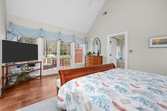 Primary Bedroom | Image 17