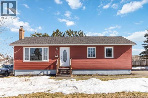 115 Notingham Dr, Moncton, NB, E1A5J9 | Card Image