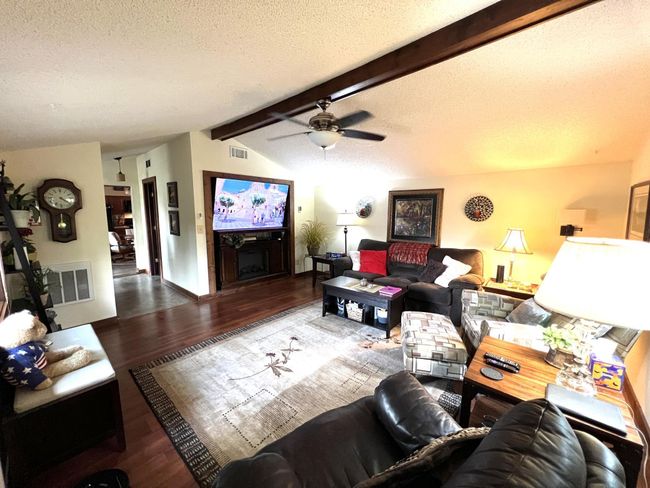 Beamed ceiling adds charm to the setting | Image 7
