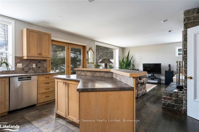 110 Craigleith Rd, House other with 3 bedrooms, 2 bathrooms and 4 parking in Blue Mountains ON | Image 17
