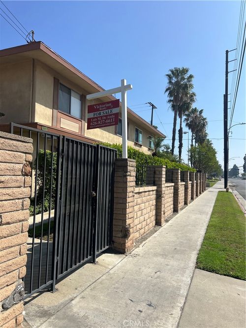 apt-b-8792 Valley View St, Buena Park, CA, 90620-3565 | Card Image