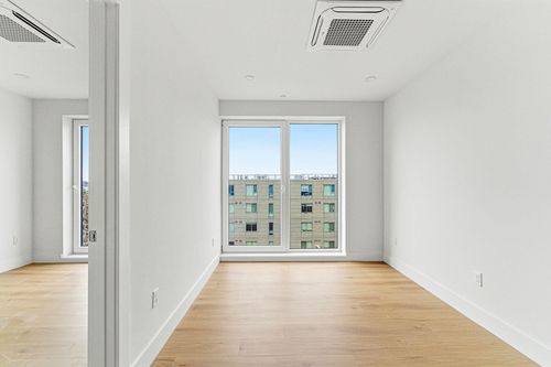 305-1035 Commonwealth Ave, Boston, MA, 02215 | Card Image