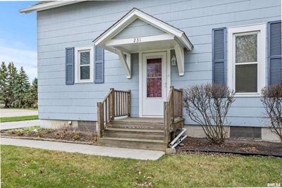 231 E Meuse Street, House other with 2 bedrooms, 1 bathrooms and null parking in Blue Grass IA | Image 3