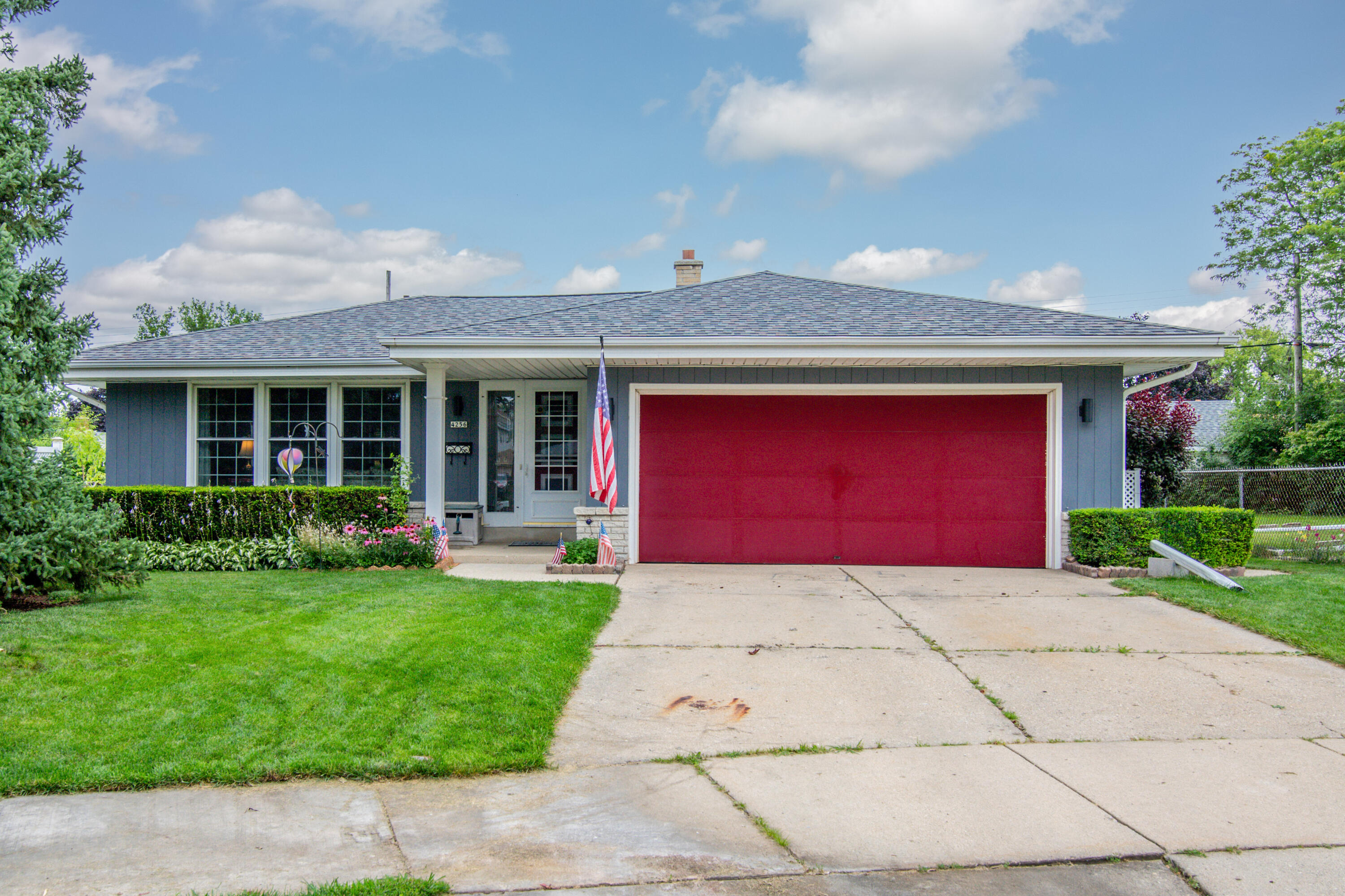 24th Ct, Milwaukee, WI 53221
