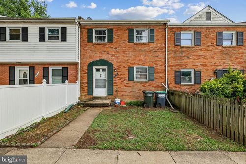 14447 Village Dr, Woodbridge, VA, 22191-2717 | Card Image