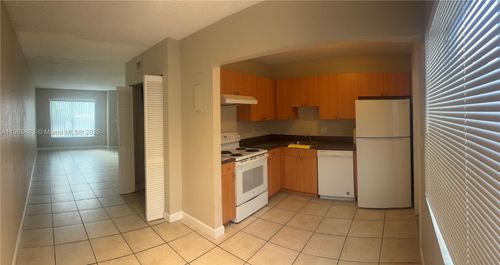 4672-4672 Nw 9th Dr, Plantation, FL, 33317-1479 | Card Image