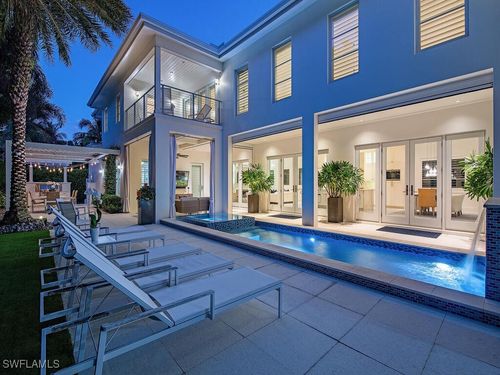 501 2nd Ave N, Naples, FL, 34102-5770 | Card Image