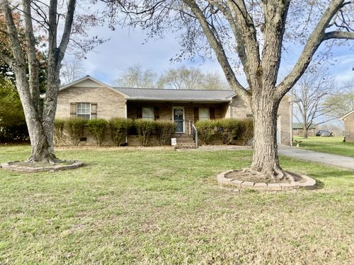 694 Mcquade Cir, Mc Minnville, TN, 37110-6214 | Card Image