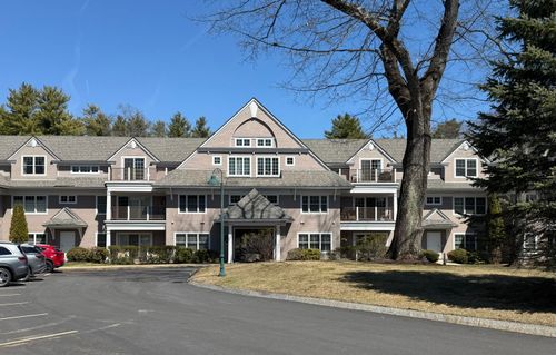 h305-100 Shepard'S Cove Road, Kittery, ME, 03904 | Card Image