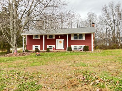 2755 N Lawndale Pl, Zanesville, OH, 43701-9176 | Card Image