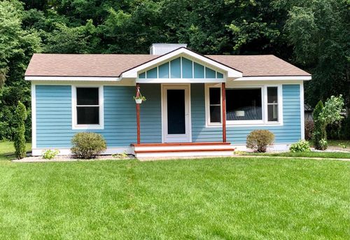 3925 E White Birch Dr, Traverse City, MI, 49684 | Card Image