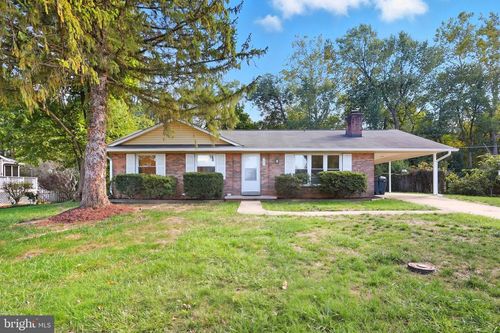 300 E Loudoun Valley Dr, Purcellville, VA, 20132-3112 | Card Image