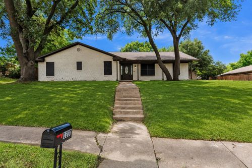 1230 Briar Hollow Ln, Garland, TX, 75043-1656 | Card Image