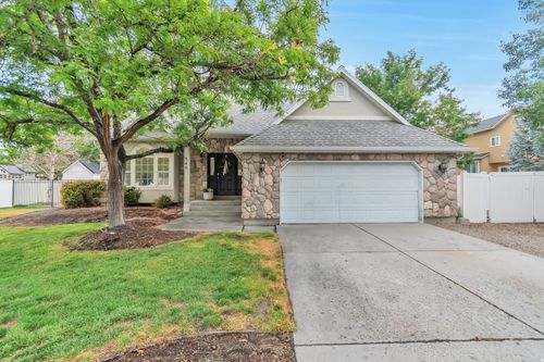 549 E Willow Springs Ln, Draper, UT, 84020-8601 | Card Image