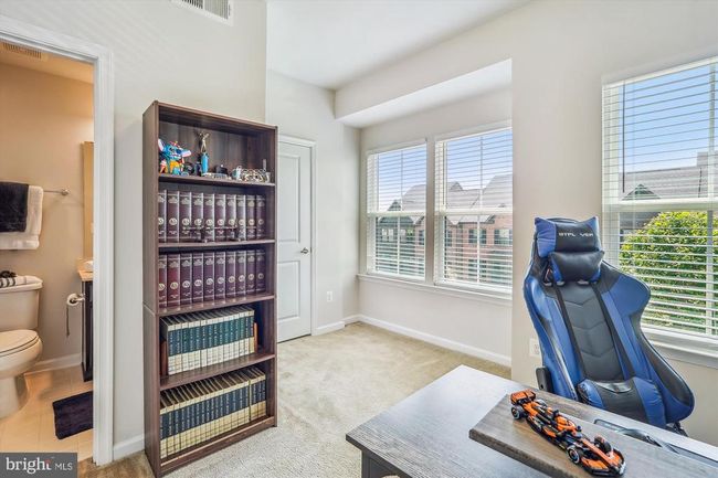 43436 Apple Orchard Sq, Townhouse with 4 bedrooms, 5 bathrooms and null parking in ASHBURN VA | Image 38