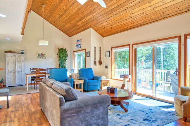 8096 Westwood Road, House other with 4 bedrooms, 2 bathrooms and 3 parking in Halfmoon Bay BC | Image 13