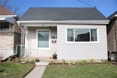 157 Tragina Ave N, Hamilton, ON, L8H5C7 | Card Image