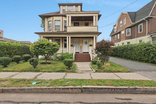 15 Mountford St, Hartford, CT, 06114-1755 | Card Image