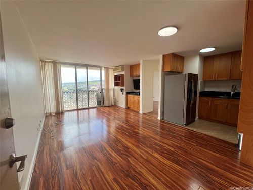 14h-1425 Liliha St, Honolulu, HI, 96817-3522 | Card Image