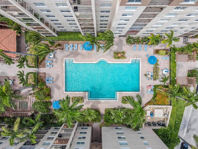 APT-206 - 1805 N Flagler Dr, Condo with 3 bedrooms, 2 bathrooms and null parking in West Palm Beach FL | Image 28