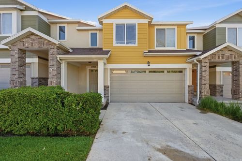 8947 S Heights Dr, Sandy, UT, 84094-7711 | Card Image