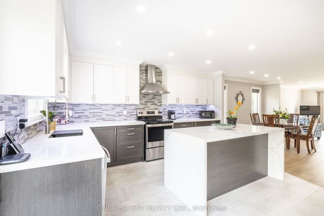 58 Mckenzie St, House other with 5 bedrooms, 3 bathrooms and 4 parking in Madoc ON | Image 10