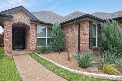 6400 High Cliff Drive, House other with 3 bedrooms, 2 bathrooms and null parking in The Colony TX | Image 3