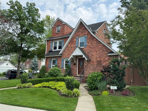 163 Cryders Ln, Whitestone, NY, 11357-2852 | Card Image
