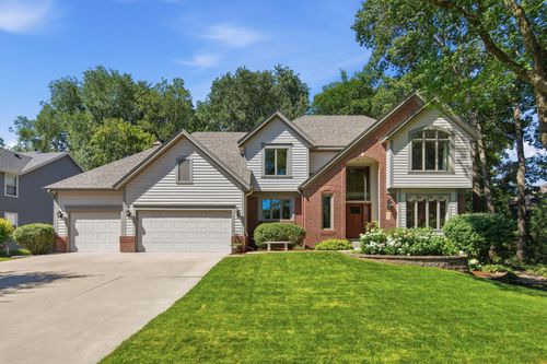 699 Bridle Ridge Rd, Eagan, MN, 55123-1680 | Card Image