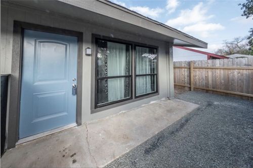 apt-b-2610 Ektom Dr, Austin, TX, 78745-2643 | Card Image