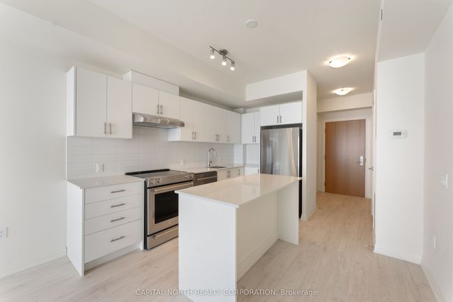 1206 - 8960 Jane St, Condo with 1 bedrooms, 2 bathrooms and 1 parking in Concord ON | Image 10