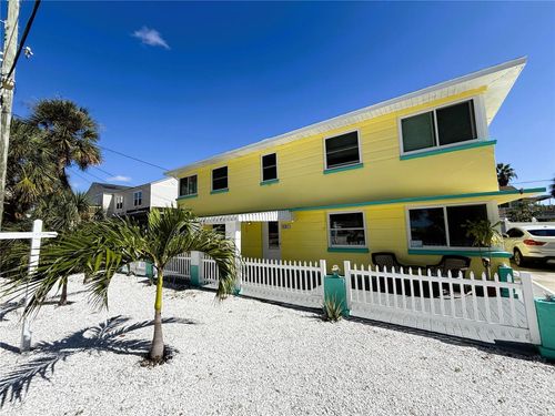 3-8301 W Gulf Blvd, TREASURE ISLAND, FL, 33706-5235 | Card Image