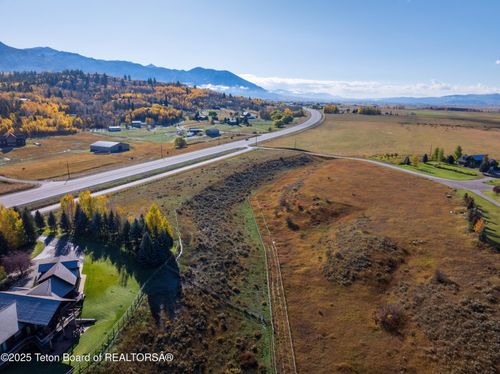 33 Marie Ln, Alpine, WY, 83128 | Card Image