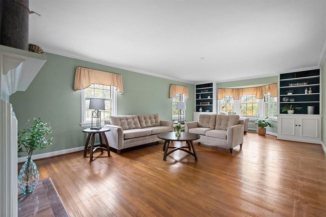 2013 Murdstone Rd, House other with 4 bedrooms, 5 bathrooms and 2 parking in Upper St. Clair PA | Image 5