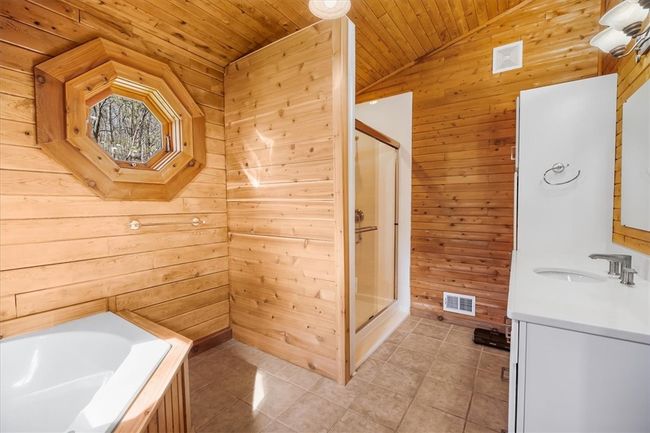 202 Reiber Rd, House other with 3 bedrooms, 3 bathrooms and 2 parking in RENFREW PA | Image 11