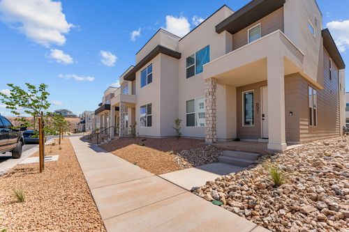 897 W Boxthorn Dr, St. George, UT, 84790-2896 | Card Image